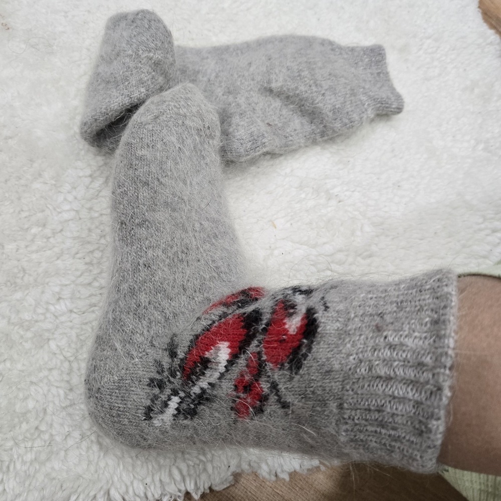 Handmade Goat Down Wool Socks Gray Bullfinch Winter Warm Soft Fuzzy Unisex